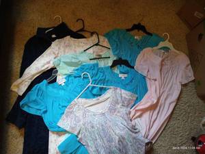 lot 88 image: 8 New w Tags Miss Elaine Long Gowns & Robe