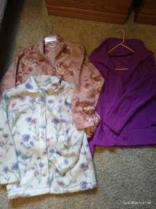 lot 91 image: Alfred Dunner & Calvin Klein Fleece Jackets