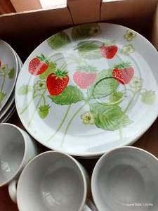 lot 111 image: 8 Fitz & Floyd Inc. Strawberry Plates & Cups