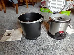 lot 119 image: Presto Deep Fryers