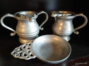 lot 134 image: Pewter Pieces