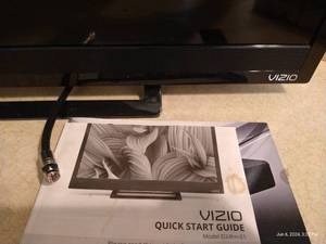 lot 162 image: 23 Flat Screen Vizio TV