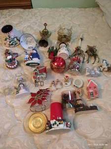 lot 177 image: Christmas Candle Holders