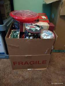 lot 185 image: Big Box of Christmas Tins & Boxes