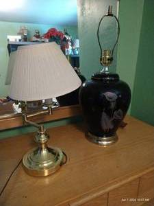 lot 190 image: Two Lamps