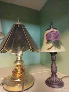 lot 213 image: Two Lamps