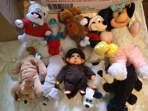 lot 223 image: Vintage Stuffed Animals