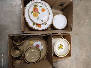 lot 275 image: Mikasa & Colorstone Dishes