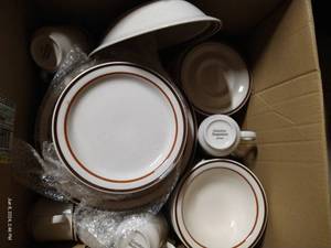 lot 296 image: Chateau Stoneware