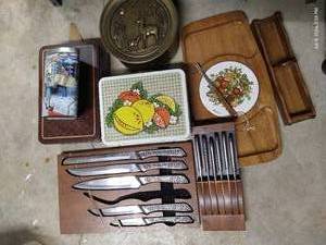 lot 299 image: Tins, Vintage Lunch Box, Knives, Tray, etc