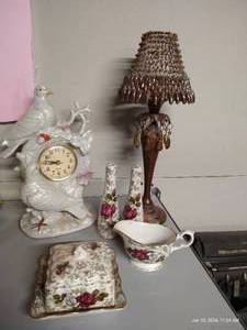 lot 302 image: Dove Clock, Old Foley China & Candle Holder
