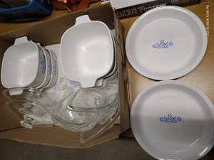 lot 310 image: Corelle Bakeware