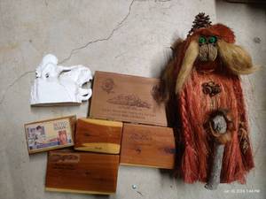 lot 326 image: Wood Boxes, Troll, Black Hills Sculpture