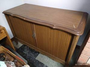 lot 387 image: Vintage Cabinet