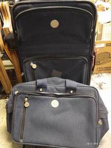 lot 394 image: Ricardo Beverly Hills Luggage Set