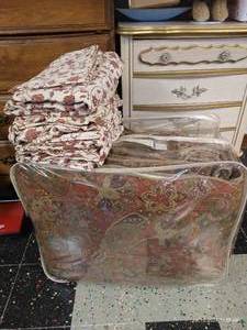 lot 399 image: Full Chaps Sheet Set