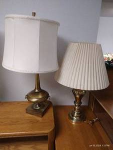 lot 445 image: Two Brass Lamps