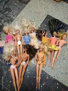lot 467 image: Barbies (or Related)