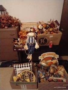 lot 491 image: Huge Fall Decor Lot, Good Quality