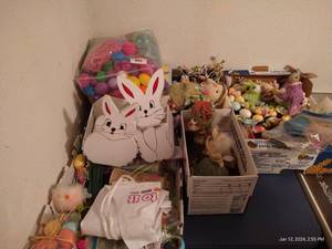 lot 495 image: Huge Easter Lot