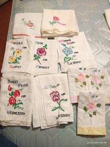 lot 508 image: Embroidered Flower Flour Towels & Napkins