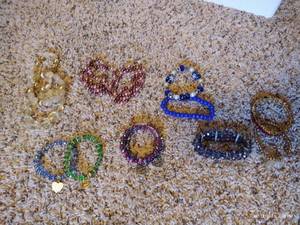 lot 595 image: (13) Pretty Bracelets