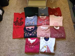 lot 597 image: (12) Every Day Sweatshirts