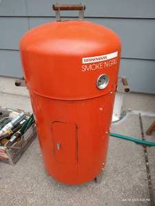 lot 624 image: Brinkman Smoke N Grill
