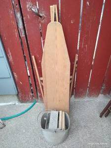 lot 629 image: Vintage Ironing Board & Mop Bucket