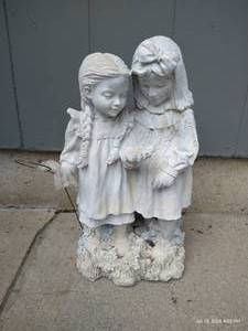 lot 650 image: Sisters Outdoor Statue