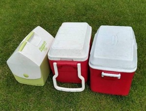 lot 654 image: (3) Nice Coolers