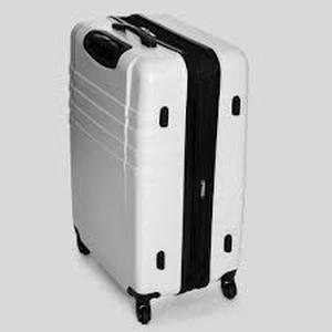 lot 105 image: Hereford 22 in. White Carry on Hardside Spinner Luggage