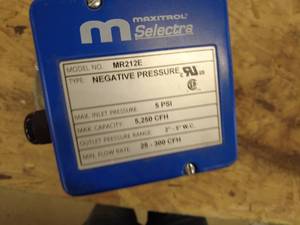 lot 26 image: Maxitrol Selectra MR212E Negative Pressure Gas Regulator