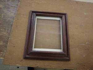 lot 54 image: Vintage Wooden Picture Frame