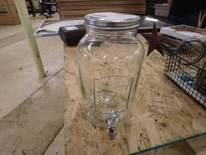 lot 77 image: Lot of Decorative and Household Items