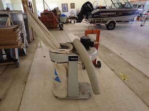 lot 109 image: Delta 50-775 Dust Collector
