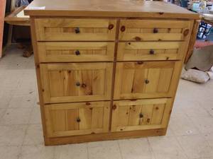 lot 113 image: Rustic Pine Wood Storage Dresser Drawers on Both Sides