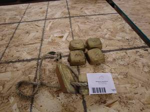 lot 121 image: Vintage Gold-Colored Weights with Rope Set