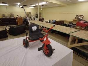 lot 140 image: Kettler Red Tricycle with Push Handle