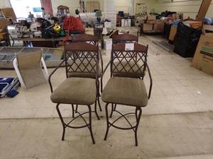 lot 157 image: Set of 4 Wrought Iron Bar Stools with Upholstered Seats