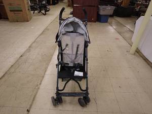 lot 164 image: Lightweight Baby Stroller with Adjustable Canopy
