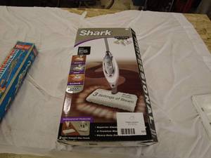 lot 181 image: Shark Professional Steam Pocket Mop