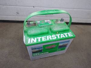 lot 19 image: Marine Cranking Battery