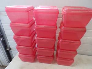 lot 44 image: 15 Storage Containers Plastic Sterilite # 1773