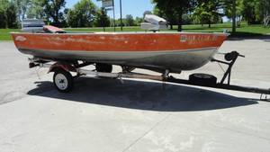 1975 Lund Boat with 35hp Evinrude Motor & 1975 Spartan Trailer