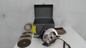 7 14 Skill Saw with Blades, Case