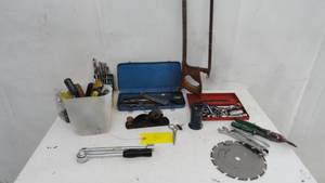 Hand Tools, Drill bits, Sockets, Saw, Screw Drivers