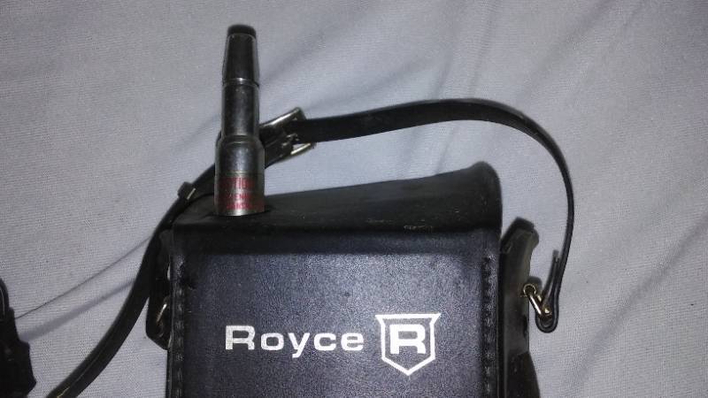 lot 774 image: Royce Walkie Talkie CB Transceiver 1973 Excellent And More.