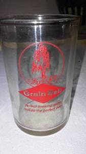 lot 728 image: Vintage Grain Belt Beer Glass.