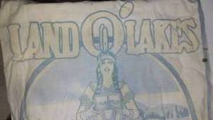 lot 732 image: Land O Lakes Feed Bag. Excellent, Rare